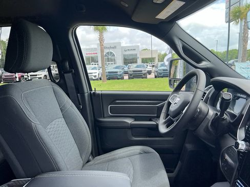 New 2026 RAM 3500 Big Horn AWD/4WD image 13
