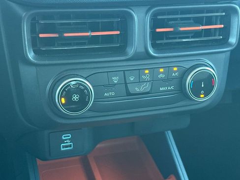 Certified 2022 Ford Maverick XLT image 23