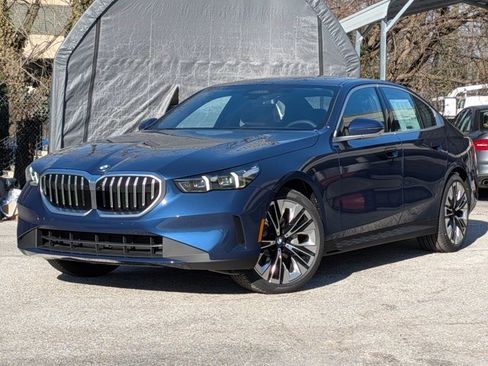 New 2026 BMW 530i xDrive image 1