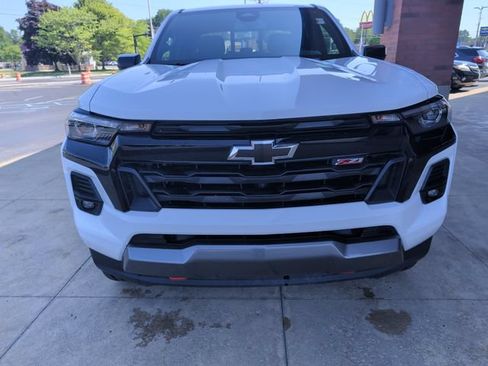 Used 2026 Chevrolet Colorado Z71 w/ Technology Package AWD/4WD image 10