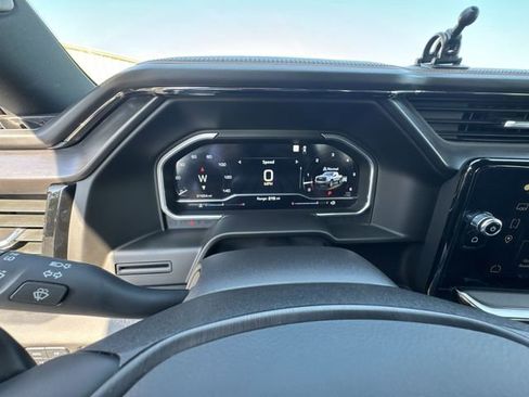 Certified 2023 GMC Sierra 1500 AT4 w/ AT4 Preferred Package image 12