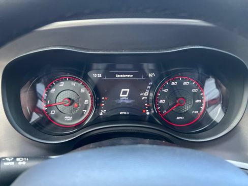 Used 2022 Dodge Charger SXT w/ Blacktop Package RWD image 12