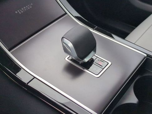 New 2026 Land Rover Range Rover Velar Belgravia AWD/4WD image 9