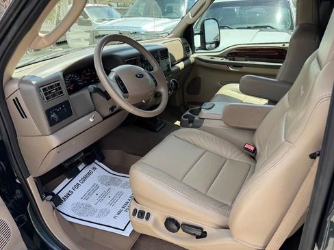 Used 2004 Ford F350 XL image 9