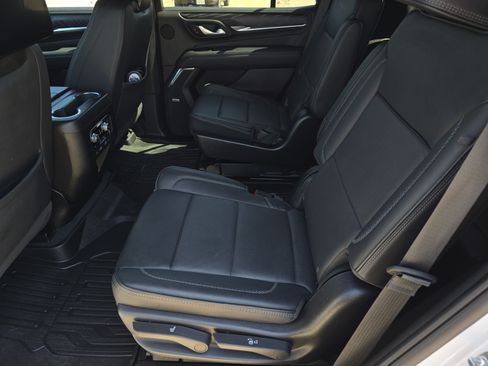 Used 2023 GMC Yukon Denali w/ Denali Reserve Package RWD image 29