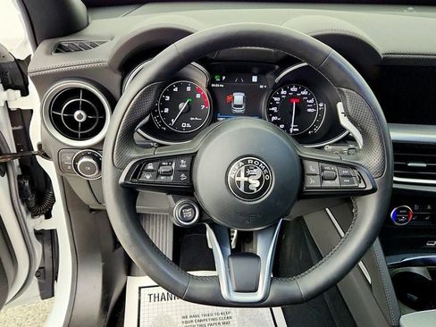 Used 2023 Alfa Romeo Stelvio Veloce AWD/4WD image 14
