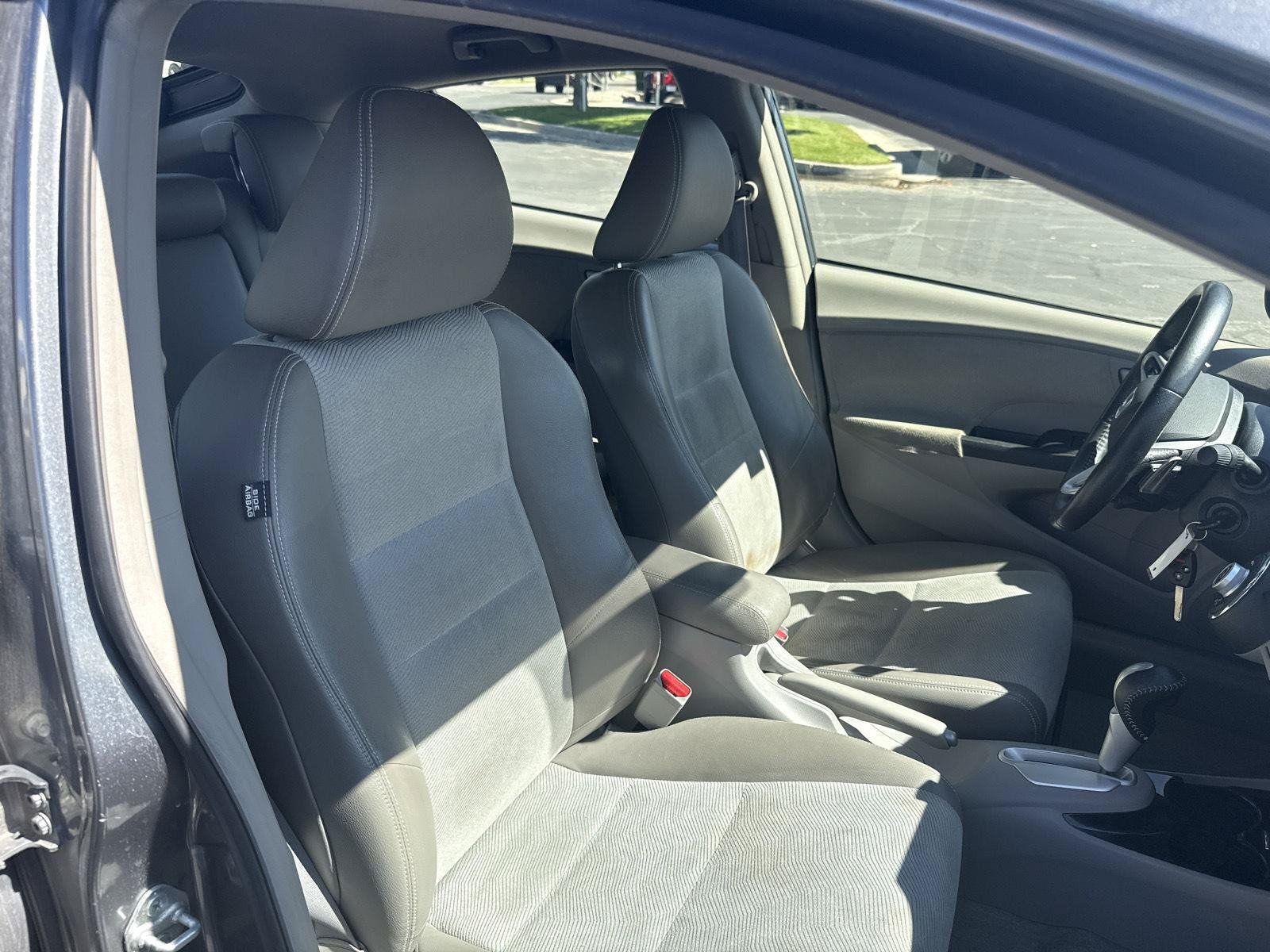 Used 2014 Honda Insight EX image 19