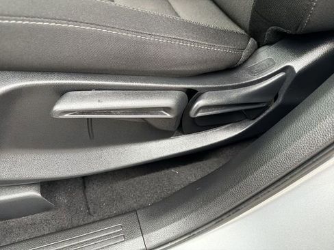 Used 2023 Honda CR-V LX image 14