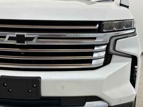 Used 2023 Chevrolet Tahoe High Country AWD/4WD image 12