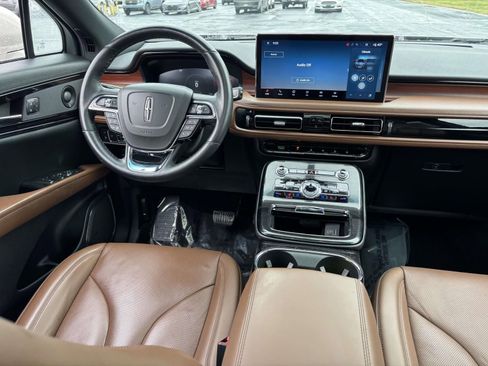 Used 2021 Lincoln Nautilus Reserve image 32