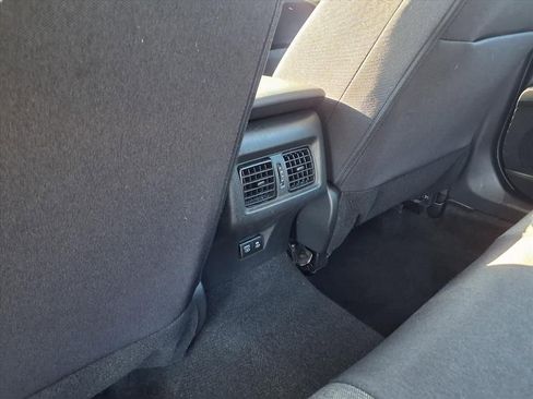 Used 2025 Toyota Camry LE image 23