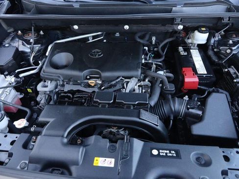 Used 2019 Toyota RAV4 LE image 25