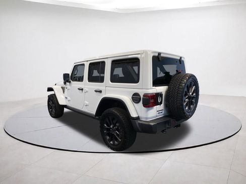 Certified 2025 Jeep Wrangler Unlimited Sahara AWD/4WD image 4