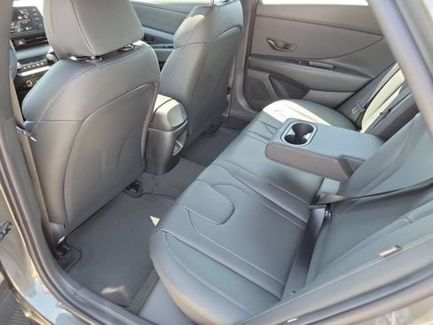 New 2026 Hyundai Elantra SEL Sport FWD image 25