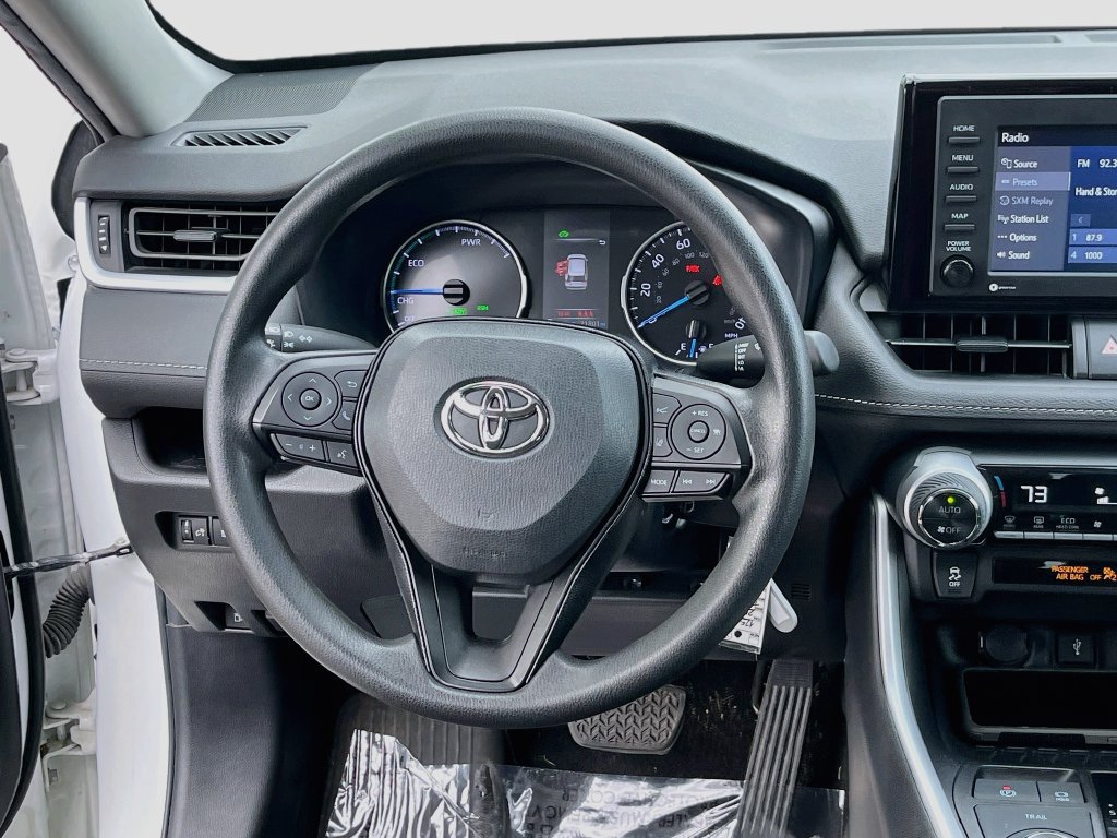 Used 2021 Toyota RAV4 LE AWD/4WD image 20