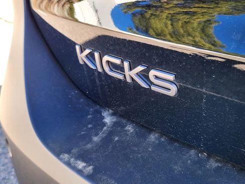 Used 2025 Nissan Kicks SV image 13