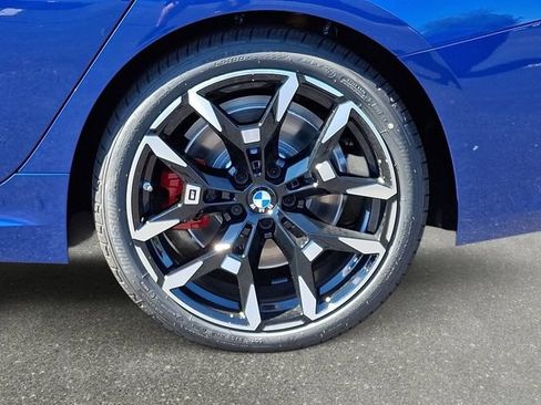 New 2026 BMW 330i xDrive Sedan w/ M Sport Package AWD/4WD image 8