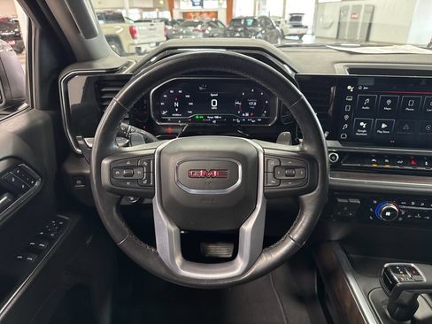 Used 2022 GMC Sierra 1500 SLT w/ SLT Premium Package AWD/4WD image 15