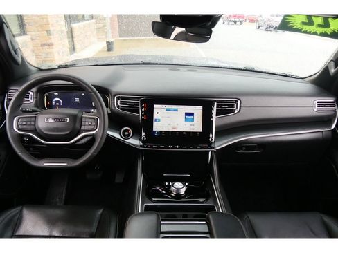 Used 2022 Jeep Wagoneer Series I image 12