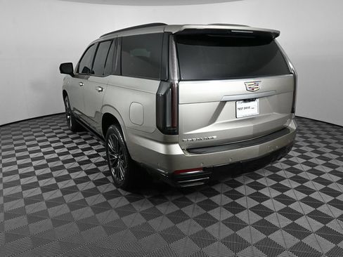 Used 2025 Cadillac Escalade Sport Platinum w/ LPO, Floor Liner Package AWD/4WD image 4