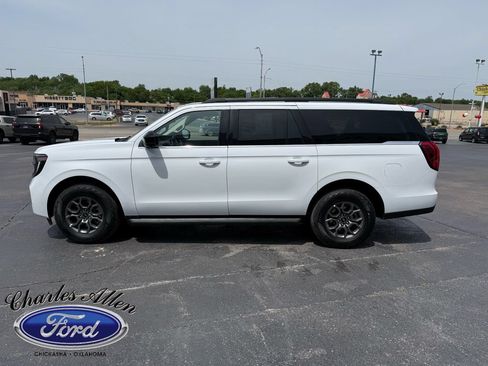 Used 2025 Ford Expedition Max Active AWD/4WD image 6