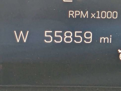 Used 2024 Cadillac XT4 Premium Luxury FWD image 32