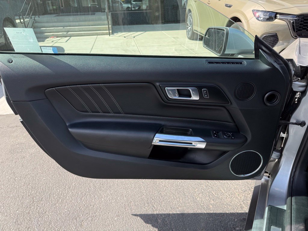 Used 2020 Ford Mustang Premium RWD image 28