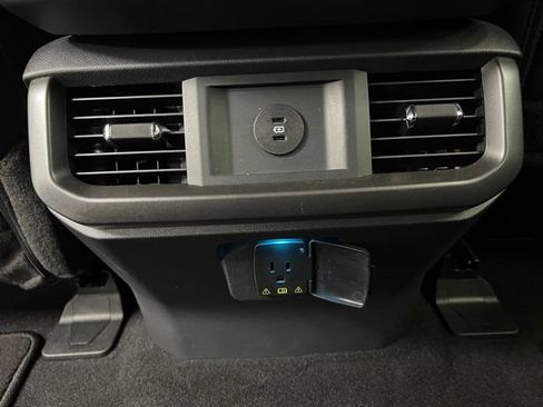 Used 2025 Ford F150 Lariat AWD/4WD image 47
