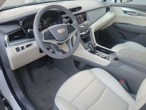 Certified 2022 Cadillac XT5 Premium Luxury FWD image 30