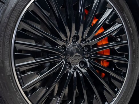 Used 2025 Mercedes-Benz CLE 450 4MATIC Cabriolet w/ Night Package image 6