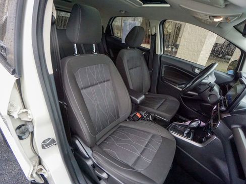 Used 2020 Ford EcoSport SE w/ SE Convenience Package image 26