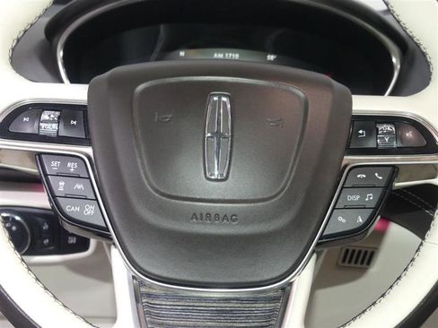 Used 2019 Lincoln Nautilus Black Label image 33