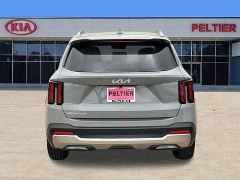 New 2026 Kia Sorento S image 4