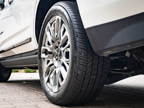 Used 2024 GMC Yukon Denali Ultimate image 45