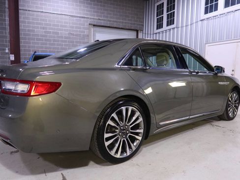 Used 2017 Lincoln Continental Select w/ Technology Package image 5