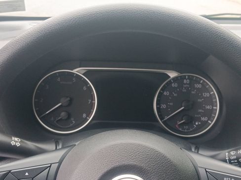 Used 2025 Nissan Sentra SV FWD image 16