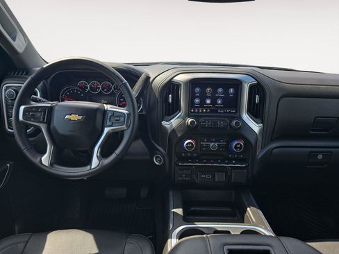 Used 2022 Chevrolet Silverado 1500 LTZ AWD/4WD image 9