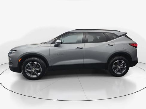 Used 2024 Chevrolet Blazer LT w/ Convenience Package FWD image 6