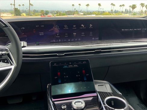 New 2025 Cadillac Escalade IQ Sport 1 image 8