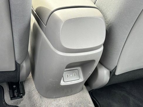 Used 2024 Hyundai Elantra SEL image 13