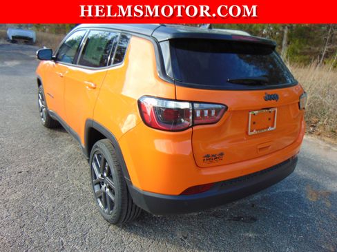 New 2026 Jeep Compass Latitude image 7