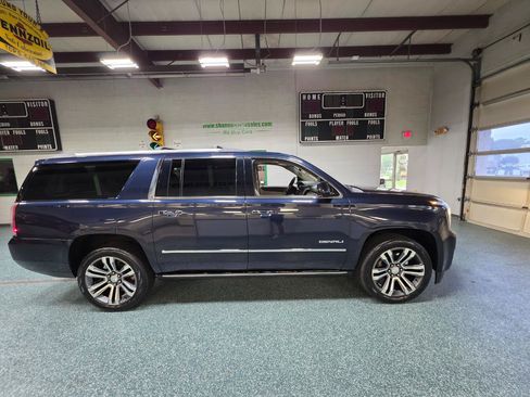 Used 2018 GMC Yukon XL Denali w/ Denali Ultimate Package AWD/4WD image 5
