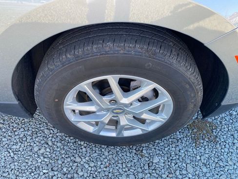 Used 2023 Chevrolet Equinox LT image 23