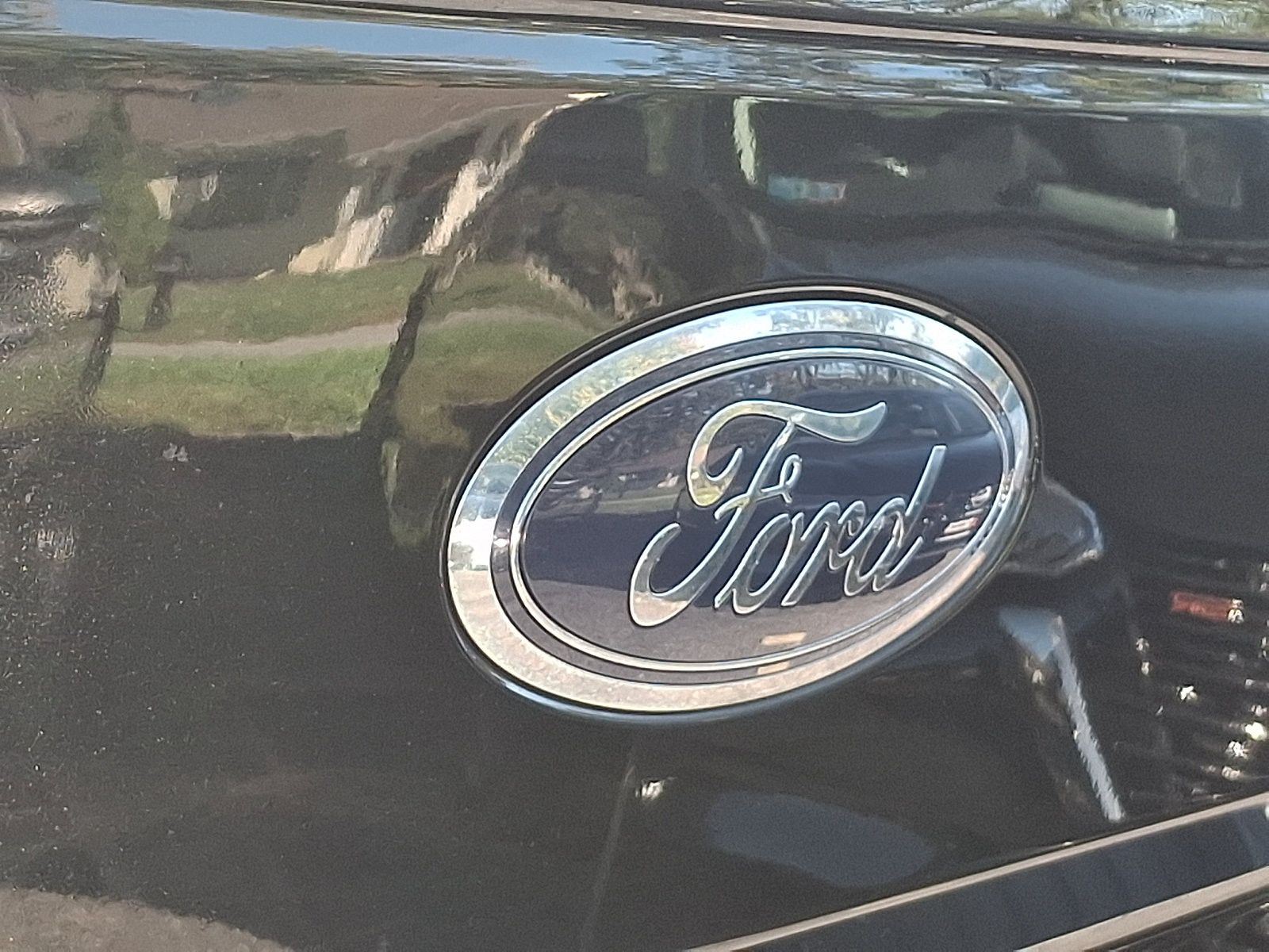 Used 2015 Ford F150 XLT AWD/4WD image 29