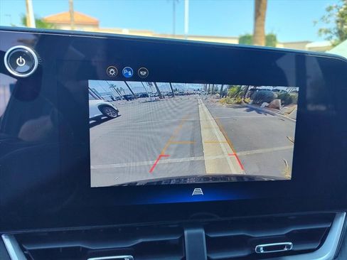 New 2026 Chevrolet Equinox LT w/ Convenience Package II AWD/4WD image 12