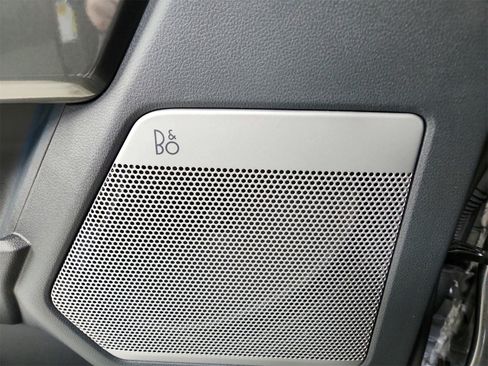 Used 2023 Ford F150 Lariat w/ Equipment Group 502A High image 34