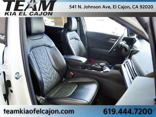 Certified 2025 Kia Sportage X-Line AWD/4WD image 12