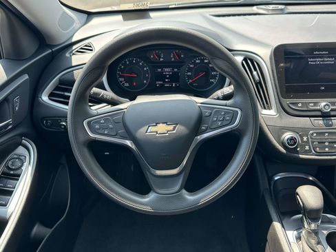 Certified 2022 Chevrolet Malibu LT FWD image 14