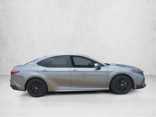 Used 2026 Toyota Camry SE FWD image 4