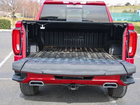 Used 2025 GMC Sierra 1500 AT4 w/ AT4 Premium Package image 24